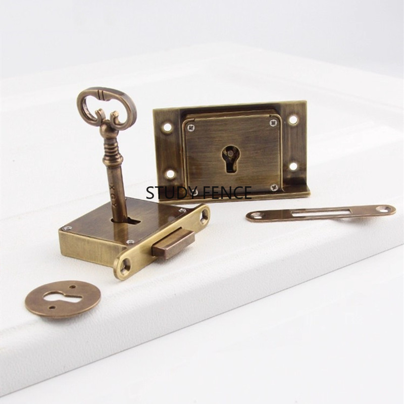 1PC Antique Metal Drawer Lock  - огляд і ціна Furniture Hardware Brackets